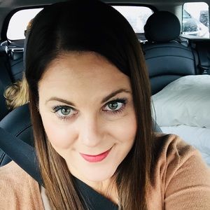 Meet your Posher, Christin